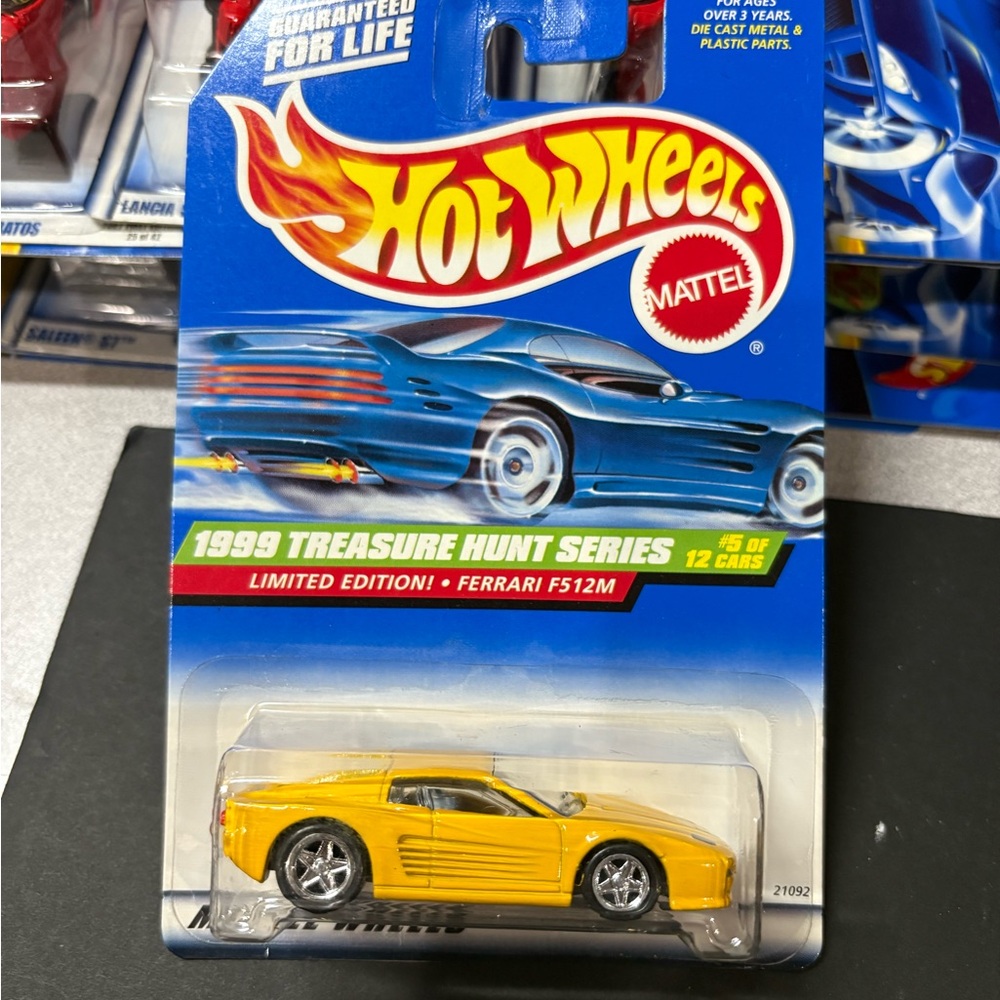 Hot wheels Yellow Ferrari F512M - 1999 Treasure Hunt Limited Edition